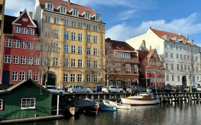 The Apartment Upstairs Canal Penthouse in Copenhagen