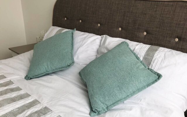 Bright and Homely 2BR Flat in Old Trafford