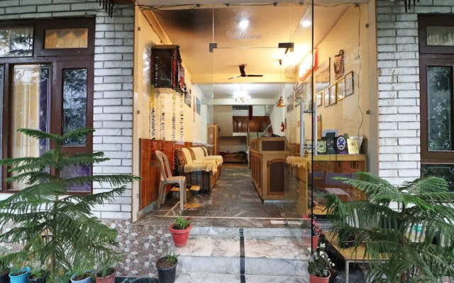 Hotel Summer Hill by OYO Rooms