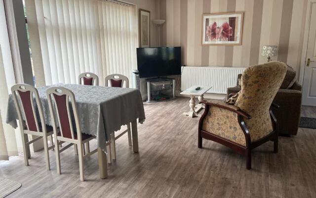 Orchard Side Bed and Breakfast
