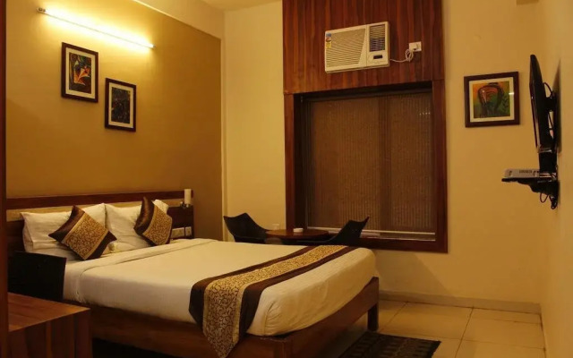 OYO Premium Old Station Road Bhubaneswar 4