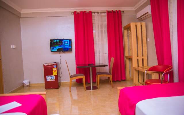 Homey Lodge