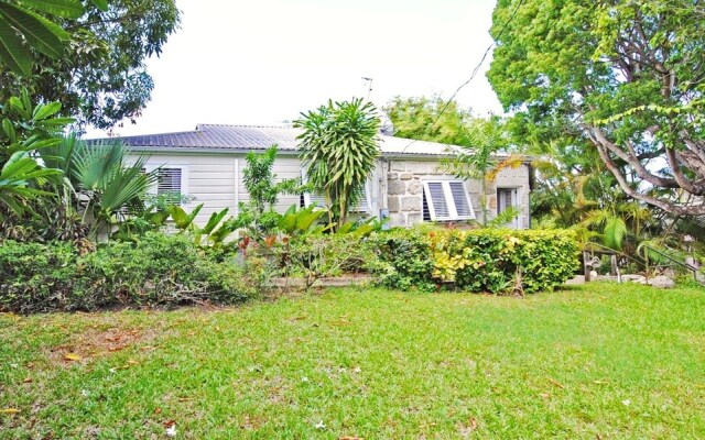 Charming 2-Bed Cottage By Beach by BSL Rentals
