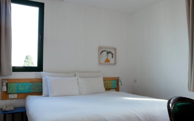 Diaghilev Live Art Suites