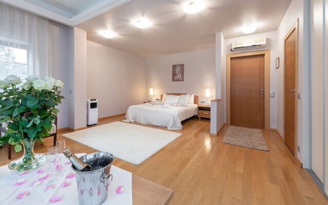 "room in Guest Room - Valensija - Large Suite Apartment"