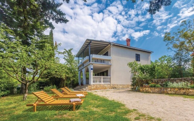 Nice Home in Malinska With Wifi and 3 Bedrooms