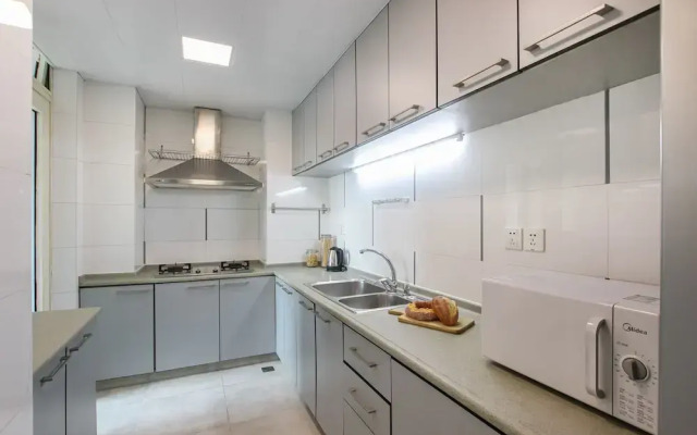 Tyms 2BR Apt Near ITC Xujiahui Line1 11