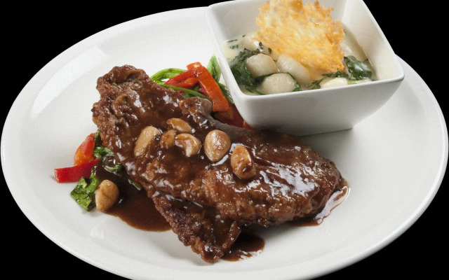 Holiday Inn Hotel & Suites Ottawa Kanata by IHG