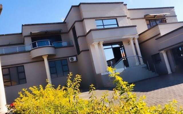 Dineos Lodge and Spa