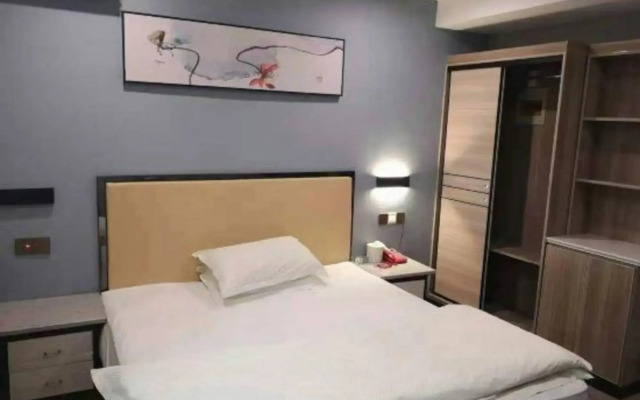 Golden Ocean Hotel
