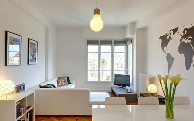 Modern Holiday Haven