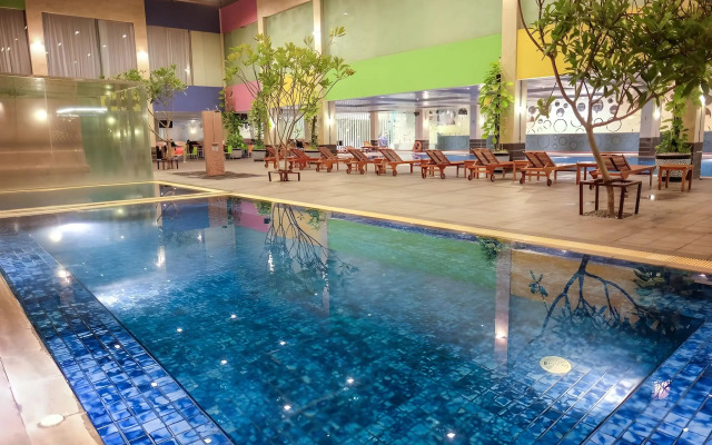 FM7 Resort Hotel