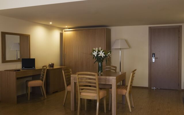 Valis Resort and Spa