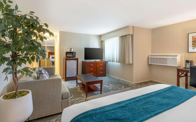 Best Western Plus Carpinteria Inn