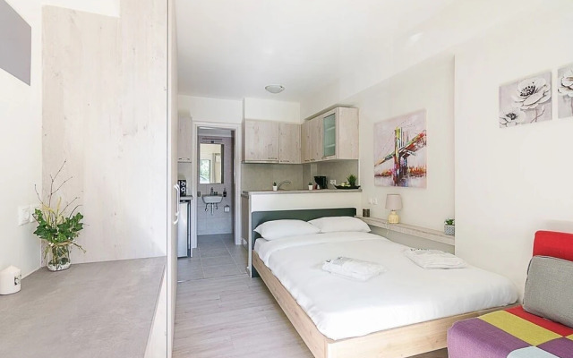 Modern Athens Studio by Cloudkeys