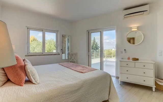 66 ADM Clara Beautifully Renovated Villa