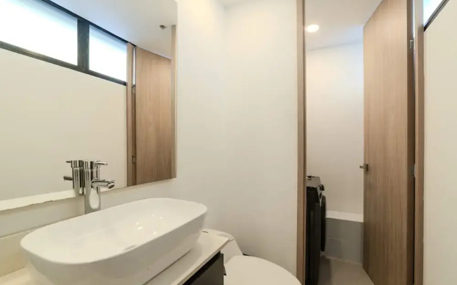 W Contemporary Loft w AC in Trendy Laureles