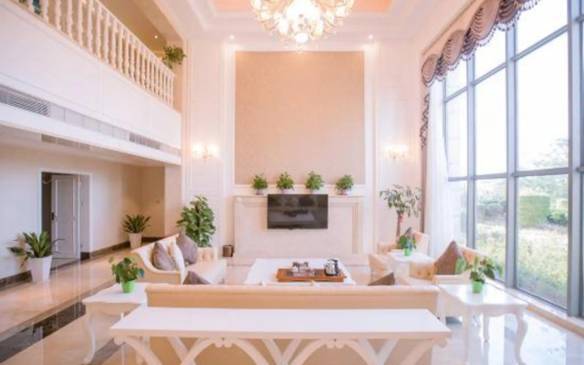 Maple Leaf Garden Hotel