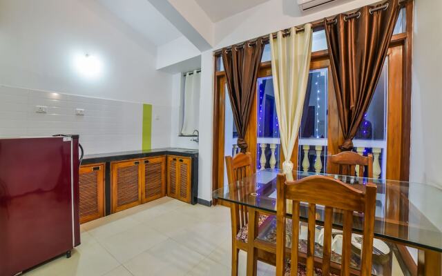 OYO 28305 Sunset Holiday Homes