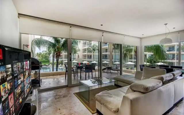 Elements 116 by Tripintravel