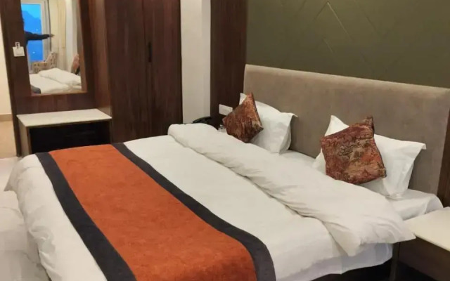 Guesthouse with parking in Mussoorie, by GuestHouser 51142
