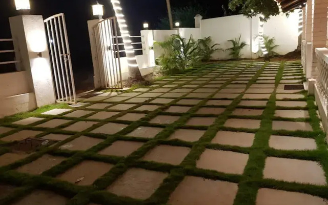 Beach House Hotel