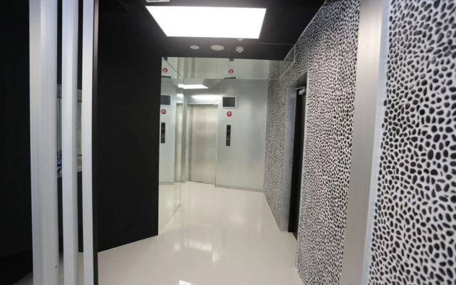 NANBA EAST Designer studio room