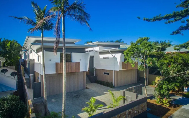 KoKo's Beach Houses 1 and 2