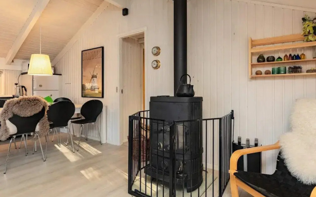 6 Person Holiday Home in Hals