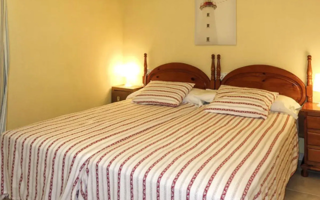 Apartamentos Amores (TEL200)