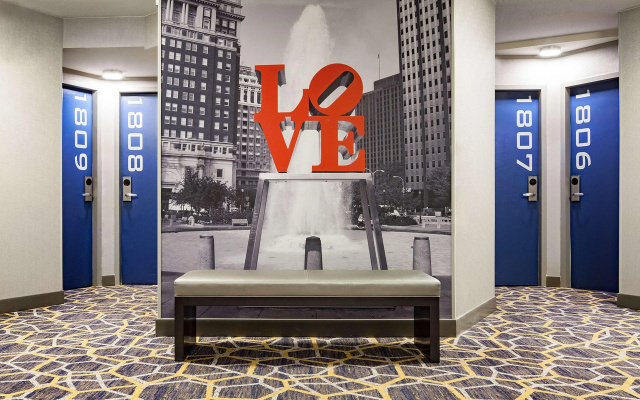 Embassy Suites Philadelphia - Center City