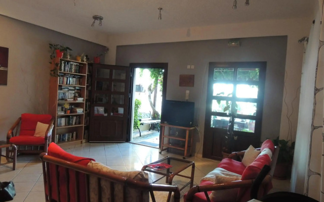 Smaragda Hotel