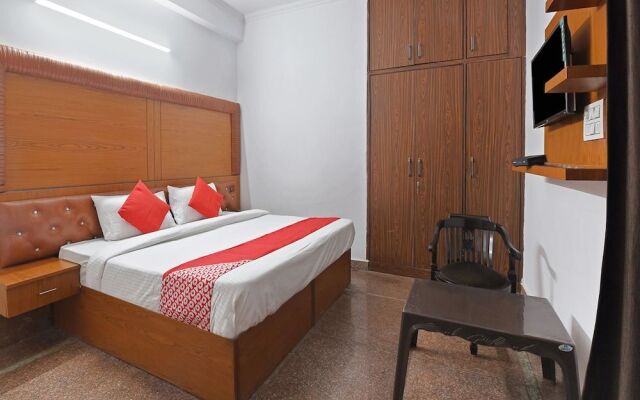 Oyo 19525 Rg Corporate Suites