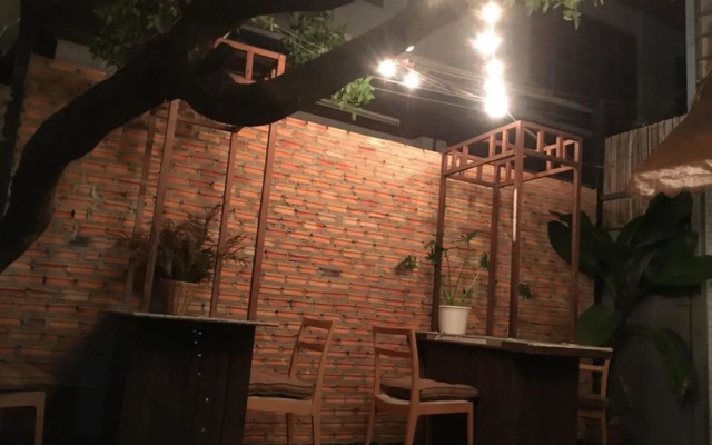 The Goose Cafe & Hostel