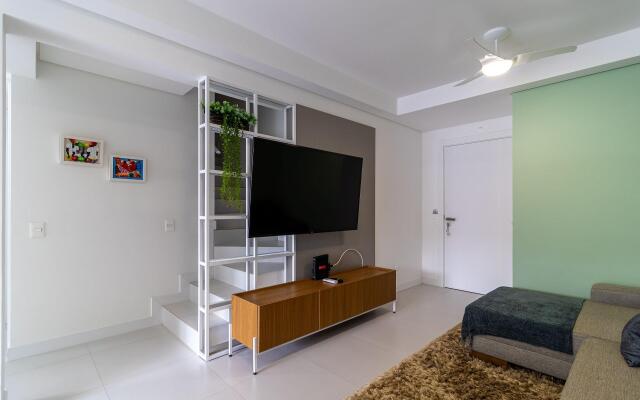 Apto duplex 240m da praia Floripa-SC JRR407