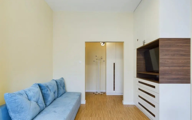 Bright Studio on Wilcza by Renters