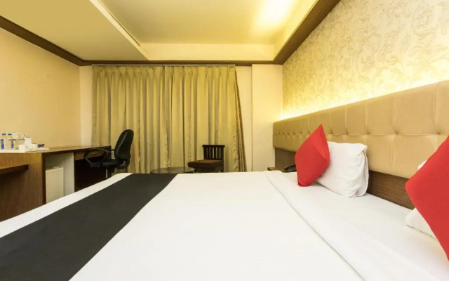 Solaris Hotel and Club