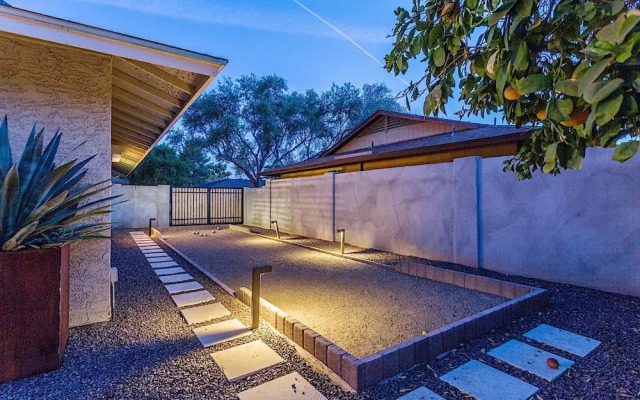 Soaking Up the Sun 3BR by Casago