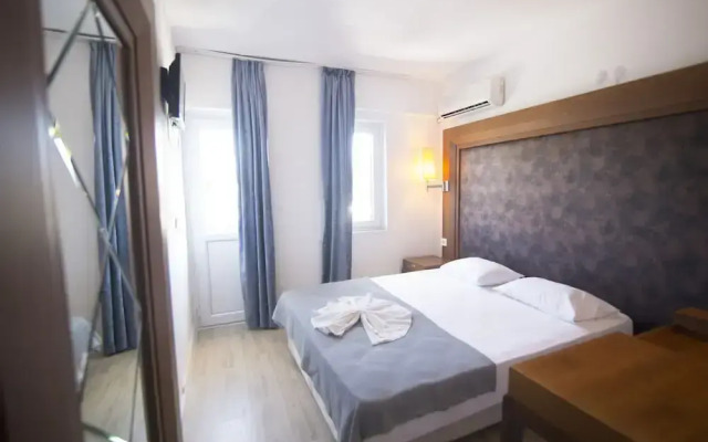 Famous Hotel Marmaris