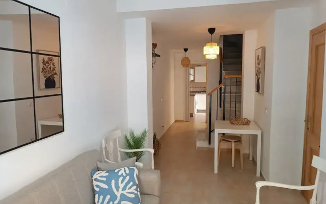 Amazing & Renovated 2-bedroom Flat in Fuengirola