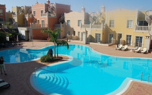 Elegant Palm Mar Apartment
