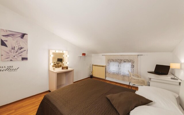Amazing Home in Fazana With Wifi and 2 Bedrooms
