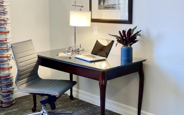 Ayres Suites Mission Viejo – Lake Forest