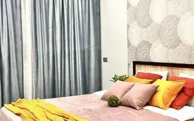 Magic Apartment on 31 Transportnaya Street