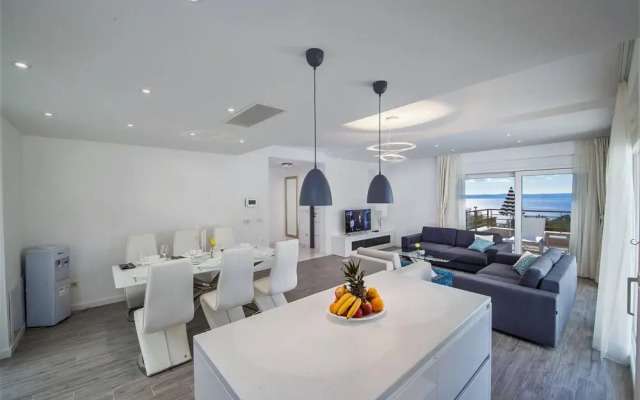 Villa Blue