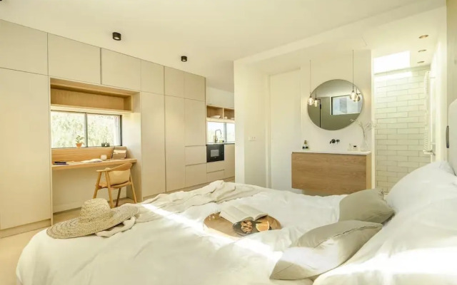 oceanHUTS Adults Only