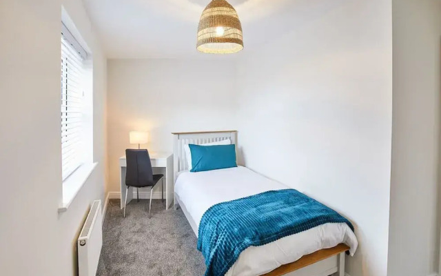 Host Stay Aynsley Mews