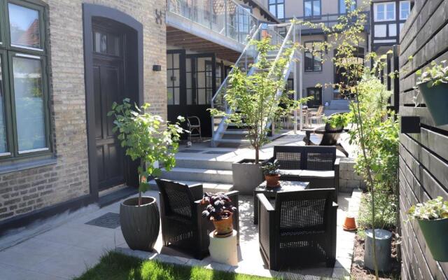 Hotel Petite B&B