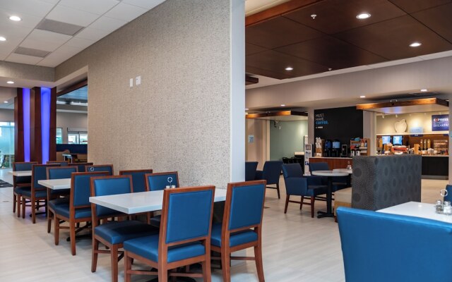 Holiday Inn Express Lake Buena Vista