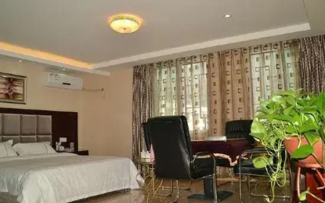Pingwu Bulaike Business Hotel